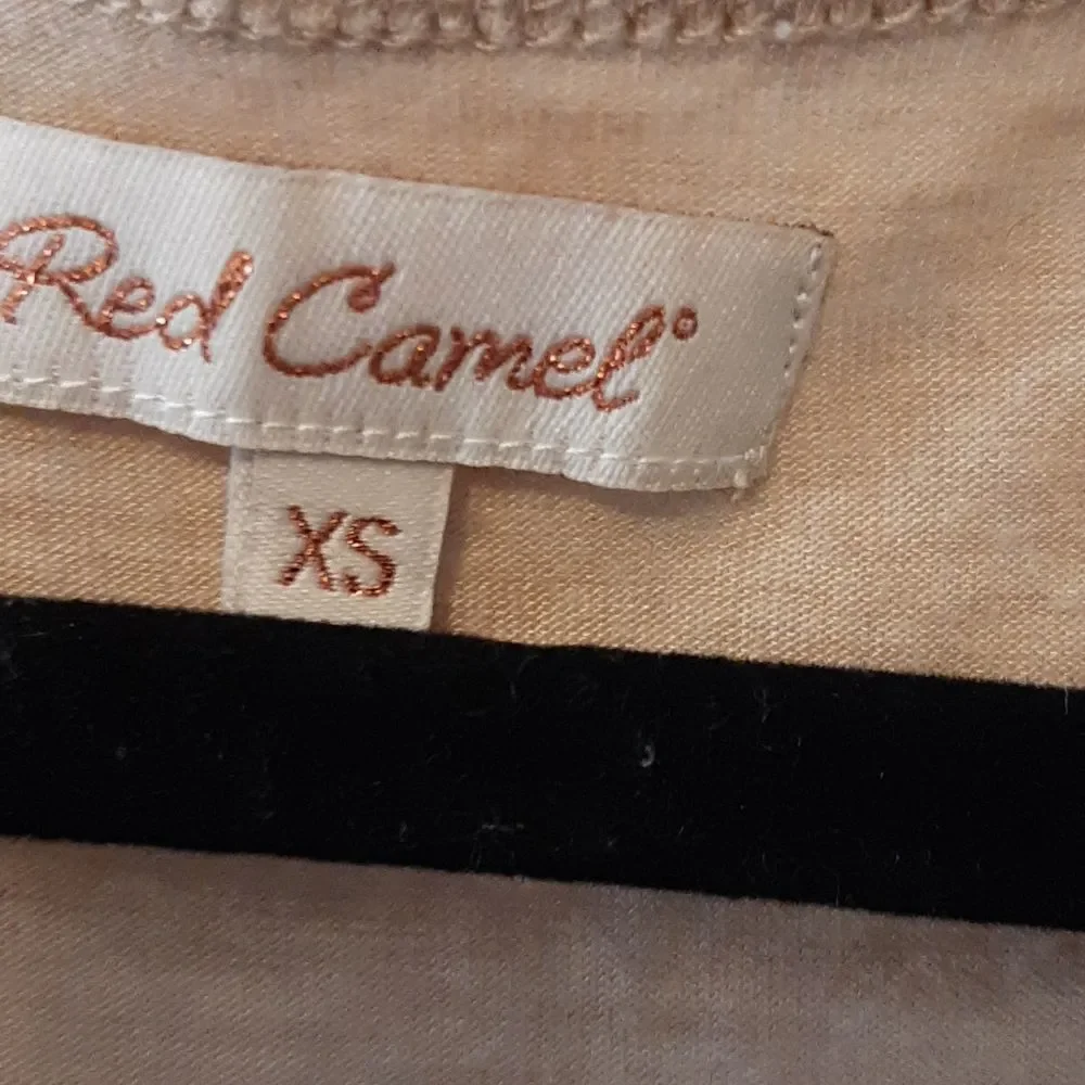 RED CAMEL FLAIRED TANK TOP - Picture 3 of 4